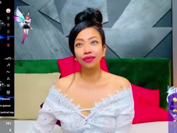 Elyaquin_ Chaturbate stream image from March 22, 2025