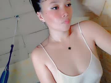 Sexypinaymiya Chaturbate stream image from March 22, 2025