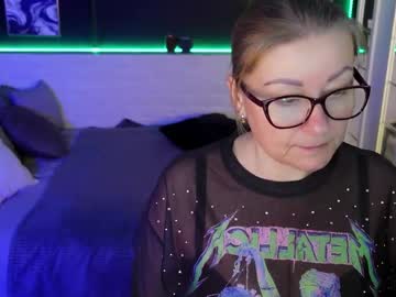 Alexandra_Kind Chaturbate stream image from March 22, 2025