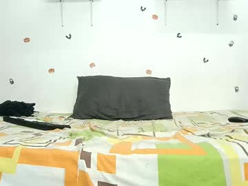 Julian_Whitee654 Chaturbate stream image from March 22, 2025