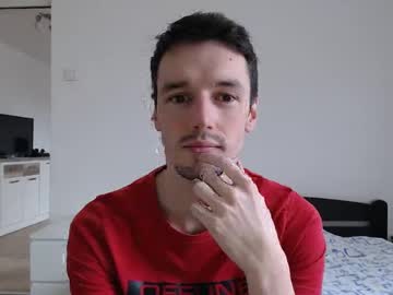 Ajviejen Chaturbate stream image from March 22, 2025