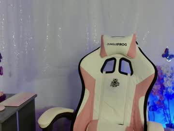 Alanavega12 Chaturbate stream image from March 22, 2025