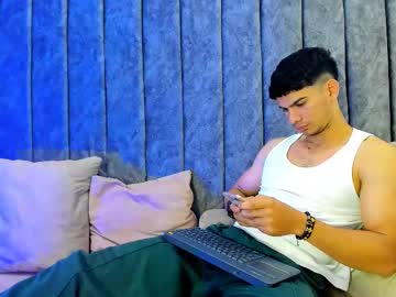 Andres_Stud Chaturbate stream image from March 22, 2025