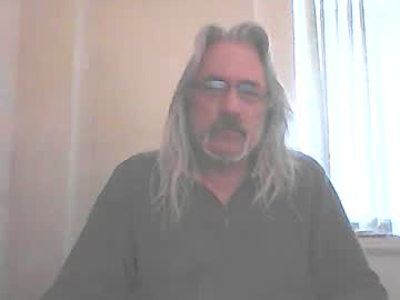 Seantheflyer Chaturbate stream image from March 22, 2025