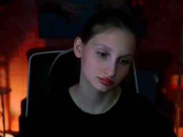 Ellahorton Chaturbate stream image from March 22, 2025