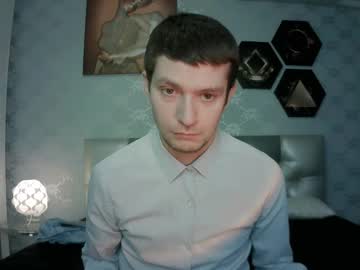 Miklefor Chaturbate stream image from March 22, 2025
