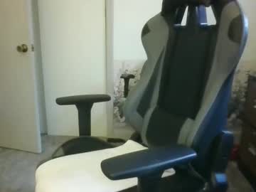Bink195234 Chaturbate stream image from March 22, 2025