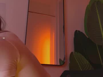 Whitneysvon Chaturbate stream image from March 22, 2025
