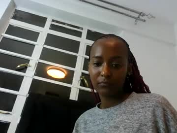 Sweett_Almond Chaturbate stream image from March 22, 2025