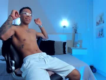 Scottvitale Chaturbate stream image from March 22, 2025