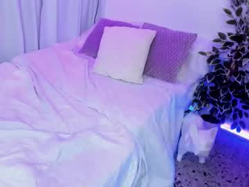 Bellaa7 Chaturbate stream image from March 22, 2025