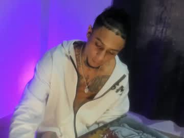 Juantanned Chaturbate stream image from March 22, 2025