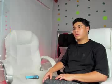 Tommy_Reina Chaturbate stream image from March 22, 2025
