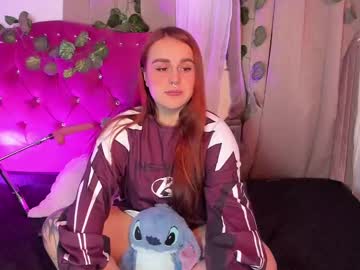 Evy_Orange1 Chaturbate stream image from March 22, 2025