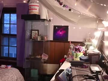 Fayeholloway Chaturbate stream image from March 22, 2025
