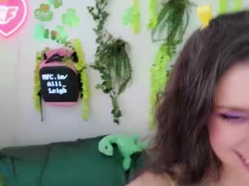 Alli_Leigh Chaturbate stream image from March 23, 2025