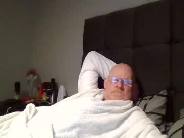 Kevlooking4sez Chaturbate stream image from March 23, 2025