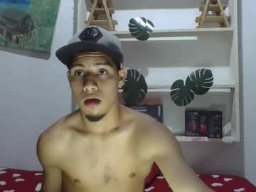 Manucaro03 Chaturbate stream image from March 23, 2025