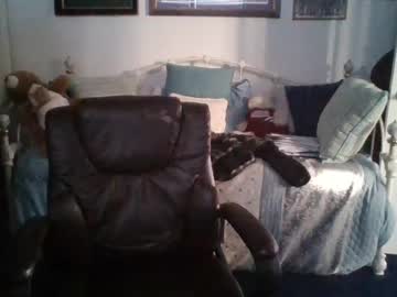 Daddydrayxxx Chaturbate stream image from March 23, 2025