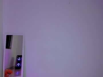 Litlle_Danni Chaturbate stream image from March 23, 2025