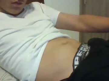 Santiago981212 Chaturbate stream image from March 23, 2025