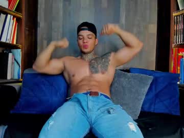 Aquiles_Elpapi Chaturbate stream image from March 23, 2025