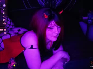 Charlottebones Chaturbate stream image from March 23, 2025