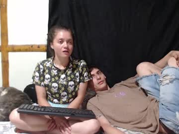 Miahells Chaturbate stream image from March 23, 2025