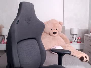 Smileyouarehere Chaturbate stream image from March 23, 2025