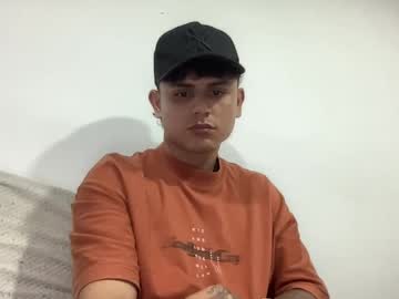 Bob_Pettersonn Chaturbate stream image from March 23, 2025