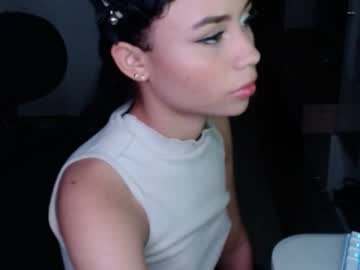 Miia777 Chaturbate stream image from March 23, 2025