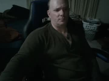 Emsguy1 Chaturbate stream image from March 23, 2025