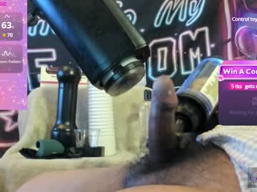 Toysformycock Chaturbate stream image from March 23, 2025