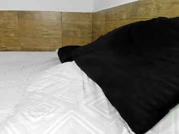 Violetandken222 Chaturbate stream image from March 23, 2025