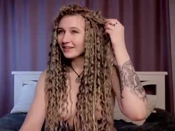 Moiredavy Chaturbate stream image from March 23, 2025