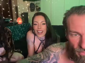 Raynaandrickryse Chaturbate stream image from March 23, 2025