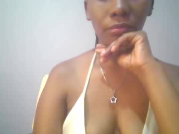 Sexie_Curvie Chaturbate stream image from March 23, 2025