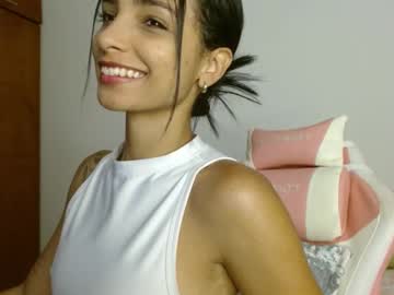 Annitaserna Chaturbate stream image from March 23, 2025