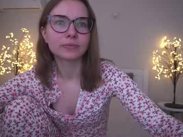 Avrorasnow Chaturbate stream image from March 23, 2025