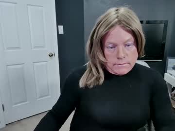 Julietsusa Chaturbate stream image from March 23, 2025