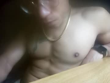 Justaguywhosehung Chaturbate stream image from March 23, 2025