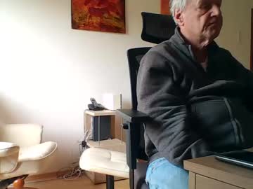 Camcologne Chaturbate stream image from March 23, 2025