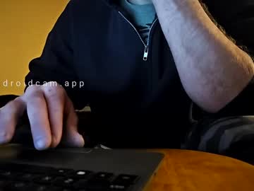 Juansingle13 Chaturbate stream image from March 23, 2025