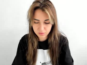 Summmmersky Chaturbate stream image from March 23, 2025