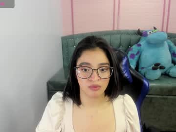 Clementine_T Chaturbate stream image from March 23, 2025
