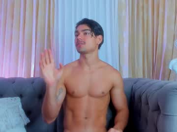 Davidaponte017 Chaturbate stream image from March 23, 2025