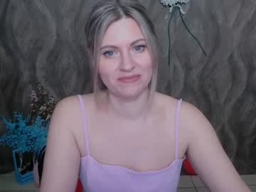 Queen_Tina_ Chaturbate stream image from March 23, 2025