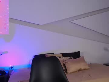 Anuska_19 Chaturbate stream image from March 23, 2025