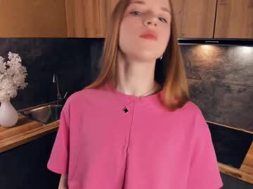 Erlinebledsoe Chaturbate stream image from March 23, 2025