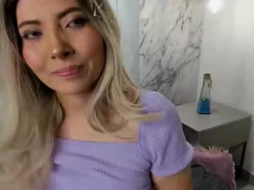 Onebeauty Chaturbate stream image from March 23, 2025